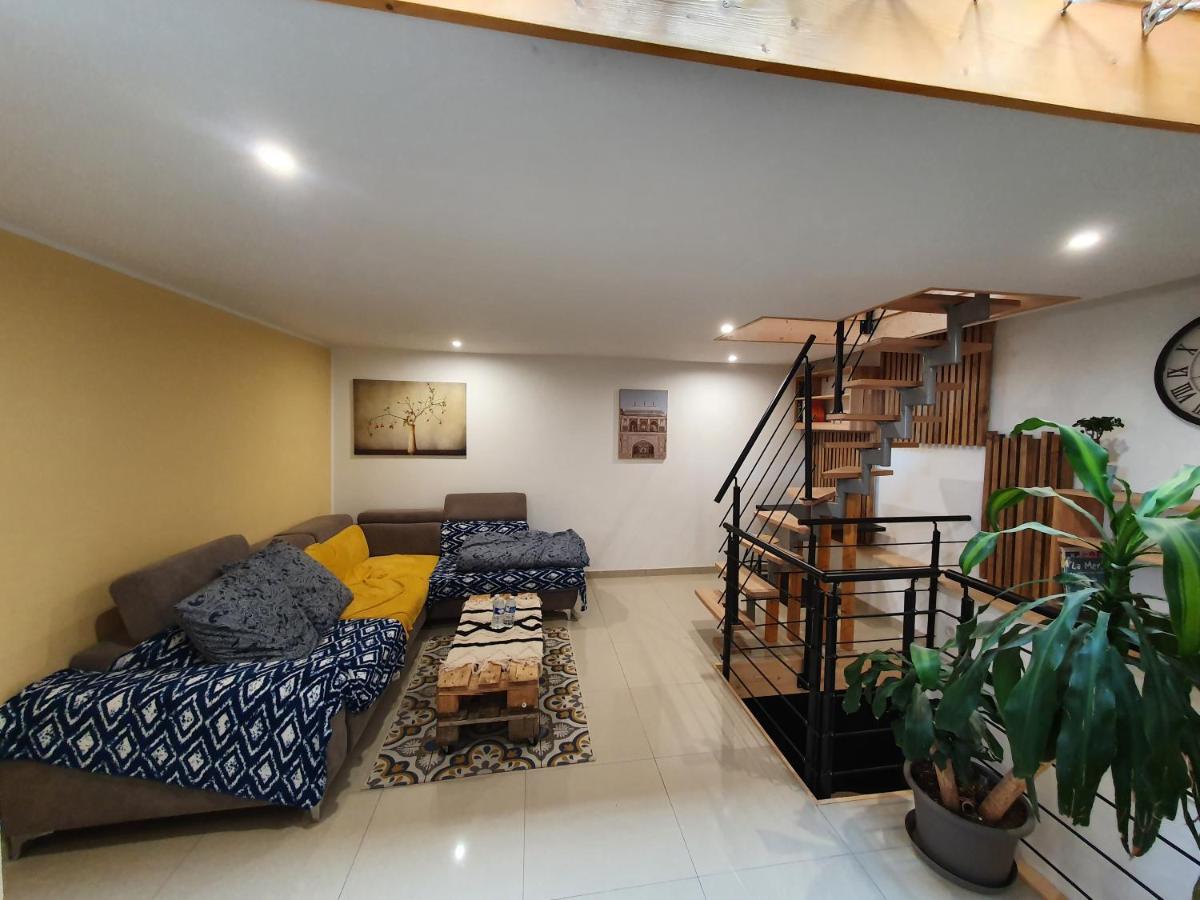 Country Side Villa Salins Екстериор снимка